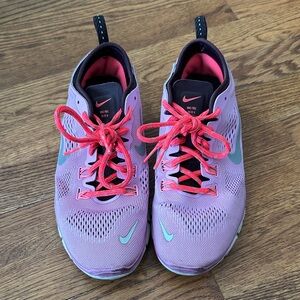 Nike Free 5.0 Lavender and Coral Sneakers W7